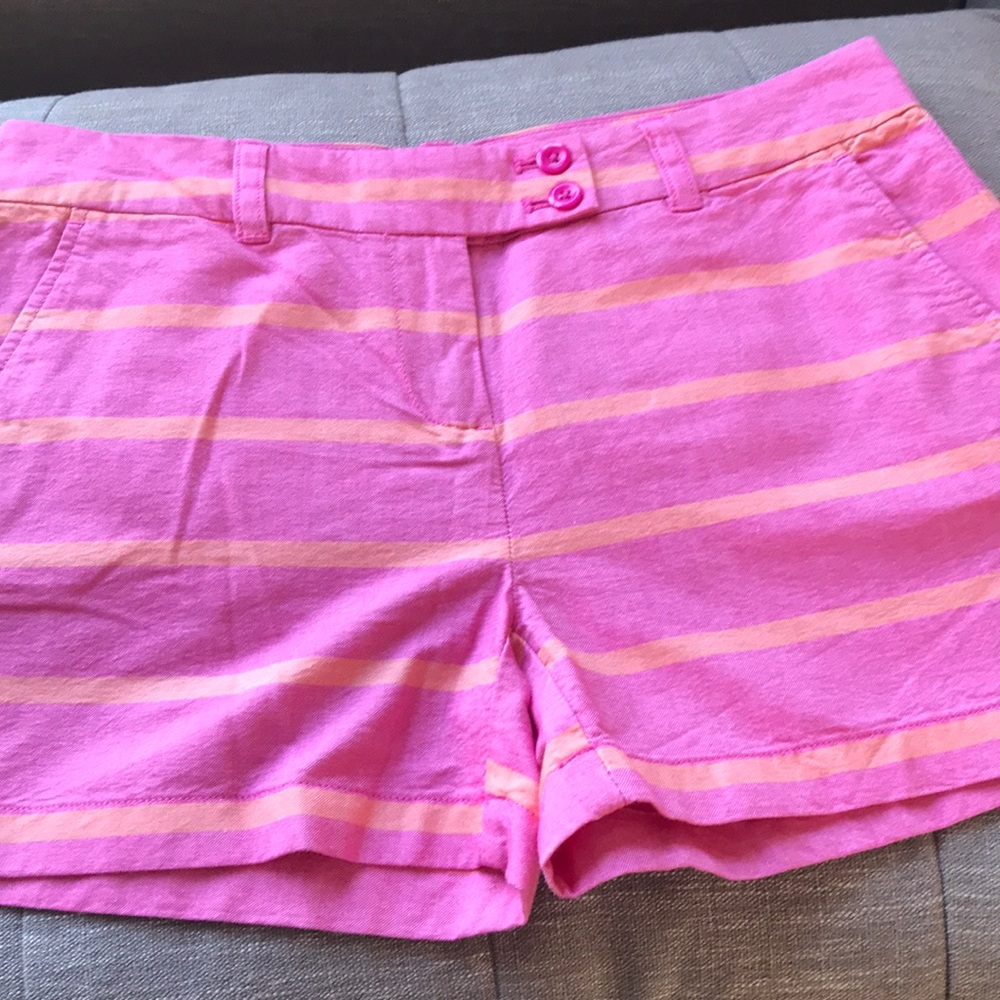 Vineyard Vines size 4 shorts